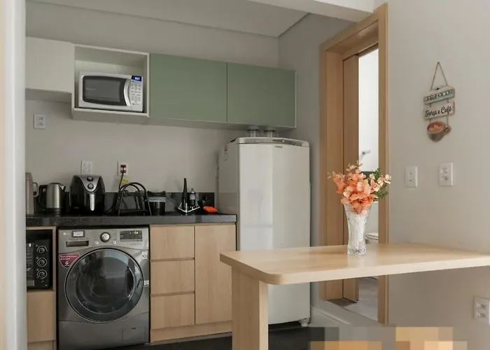 Lindo Local A 300m Da Santa Casa E Perto Ufrgs - Serviços Inteligentes Por Fioravante Apartamento *